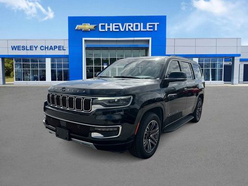 Used 2023 Jeep Wagoneer Series II image 1