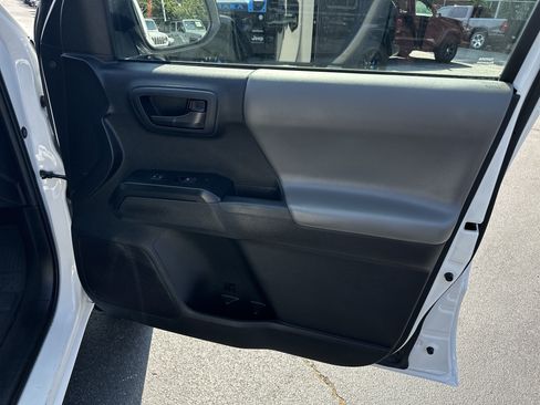 Used 2023 Toyota Tacoma SR RWD image 16