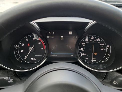 Used 2022 Alfa Romeo Giulia Veloce RWD image 23