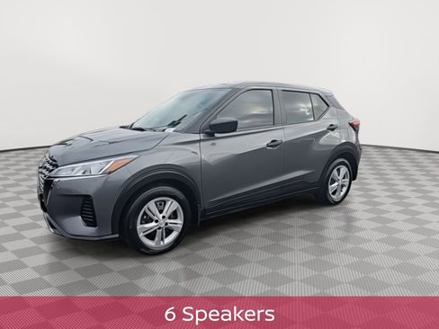 Used 2023 Nissan Kicks S image 4