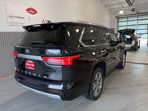 Used 2024 Toyota Sequoia Capstone AWD/4WD image 3
