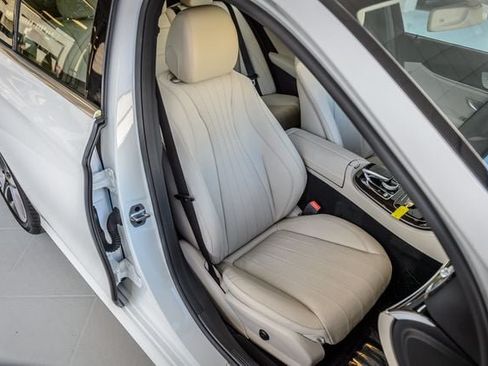 Used 2020 Mercedes-Benz E 350 4MATIC Sedan image 45