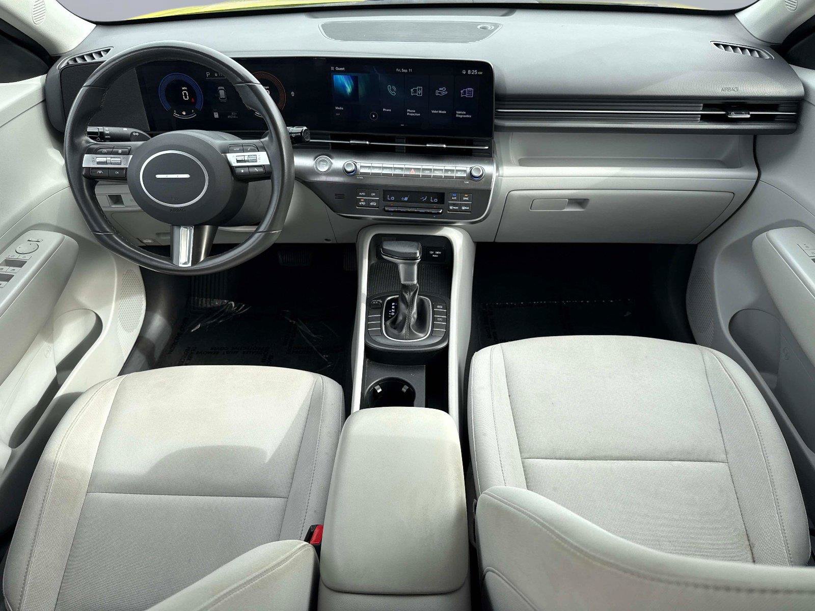 Used 2025 Hyundai Kona SEL FWD image 15
