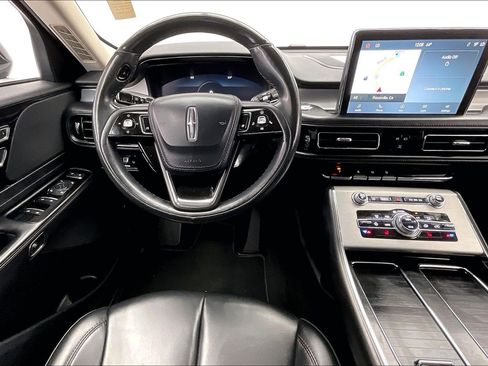 Used 2021 Lincoln Aviator 2WD image 4