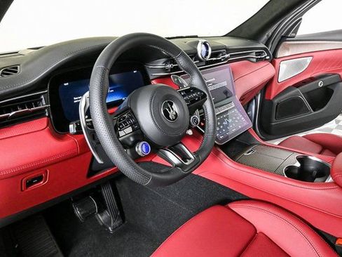 New 2025 Maserati Grecale Folgore AWD/4WD image 7
