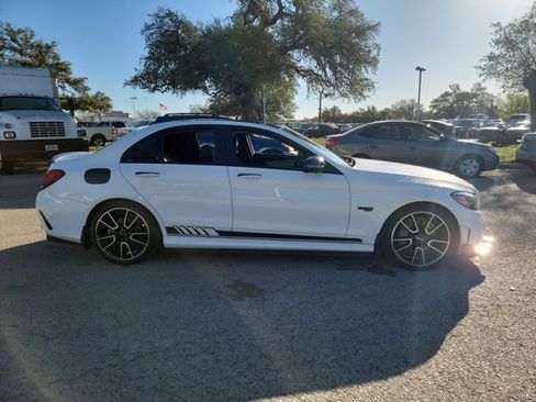 Used 2020 Mercedes-Benz C 300 Sedan image 4