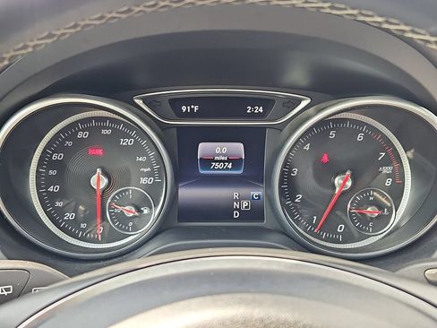 Used 2018 Mercedes-Benz GLA 250 image 28