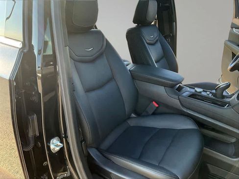 Used 2024 Cadillac XT6 Luxury w/ LPO, Floor Liner Package AWD/4WD image 31