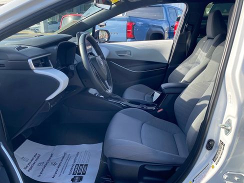 Used 2024 Toyota Corolla SE image 5