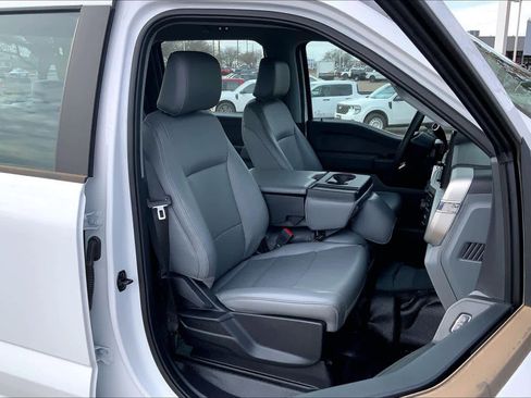 Used 2023 Ford F250 XL w/ Snow Plow Prep Package image 8