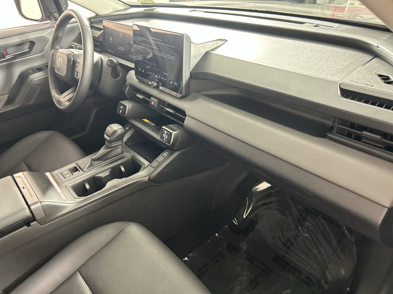 Used 2026 Toyota RAV4 XLE Premium FWD image 27