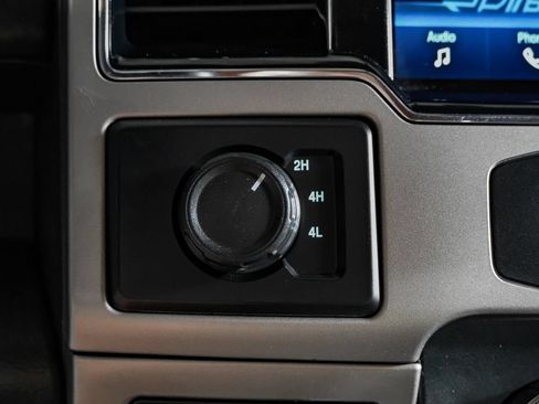 Used 2022 Ford F350 Lariat w/ Lariat Ultimate Package AWD/4WD image 24