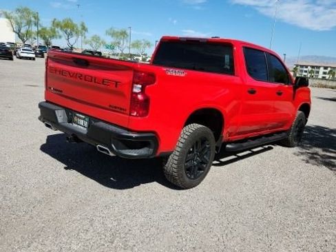 Used 2024 Chevrolet Silverado 1500 Custom Trail Boss w/ LPO, Dark Essentials Package image 5