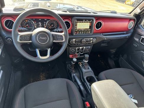 Used 2023 Jeep Wrangler Unlimited Rubicon image 10