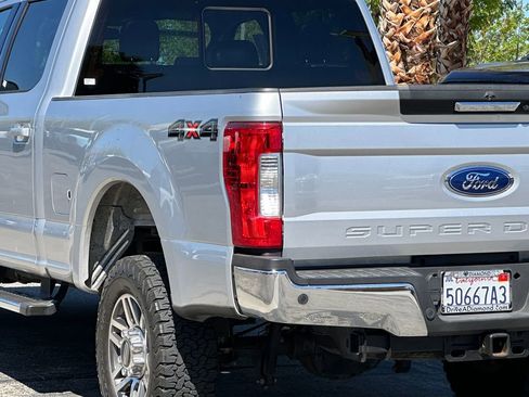 Used 2019 Ford F350 Lariat AWD/4WD image 5