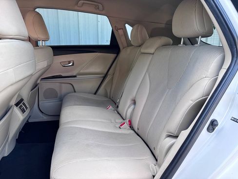 Used 2009 Toyota Venza FWD image 11