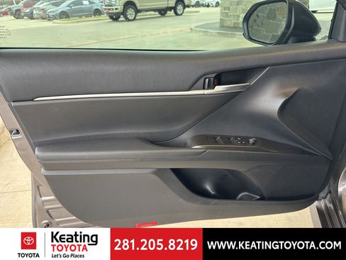 Used 2024 Toyota Camry LE image 11