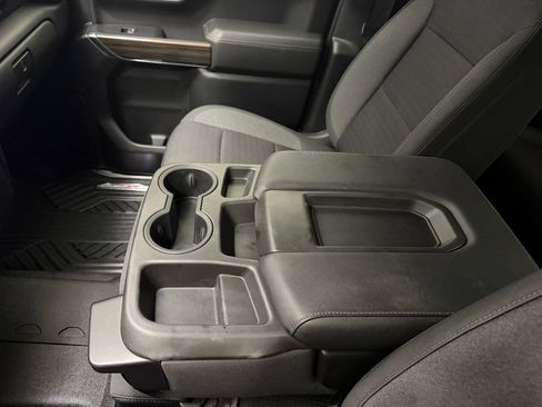 Used 2022 Chevrolet Silverado 1500 LT AWD/4WD image 17