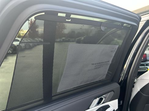 Used 2026 BMW X5 M60i image 23