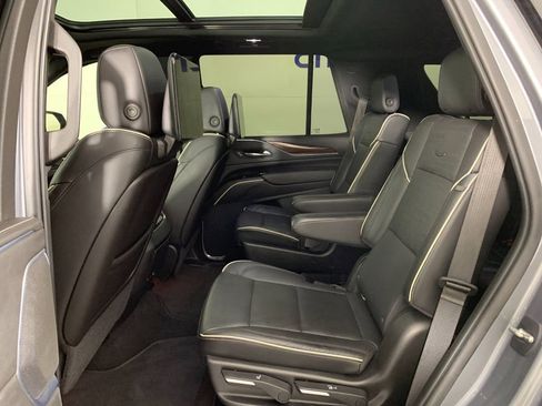 Used 2021 Cadillac Escalade Premium Luxury w/ Driver Assist Tech Package AWD/4WD image 33