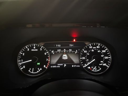 Certified 2023 Nissan Pathfinder SL w/ Black Appearance Package image 7