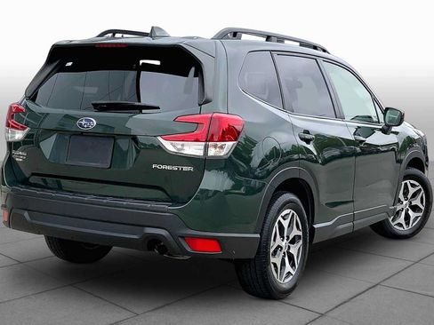 Certified 2023 Subaru Forester Premium AWD/4WD image 13