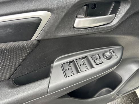 Used 2017 Honda Fit EX image 10