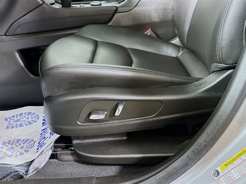Used 2024 Cadillac XT6 Luxury AWD/4WD image 19
