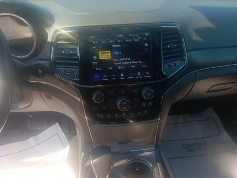 Used 2020 Jeep Grand Cherokee High Altitude image 14