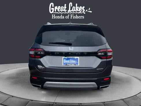 Used 2023 Honda Pilot Touring image 4