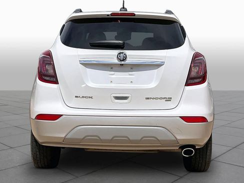 Used 2018 Buick Encore Essence AWD/4WD image 6