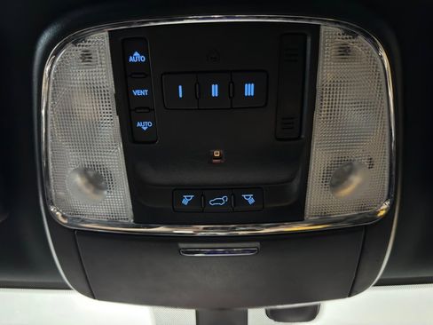 Used 2021 Jeep Grand Cherokee Laredo X image 19