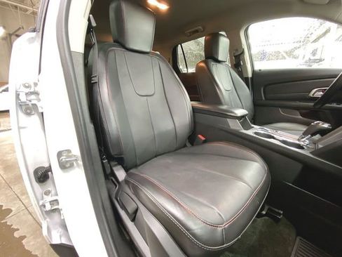 Used 2017 GMC Terrain SLT image 25