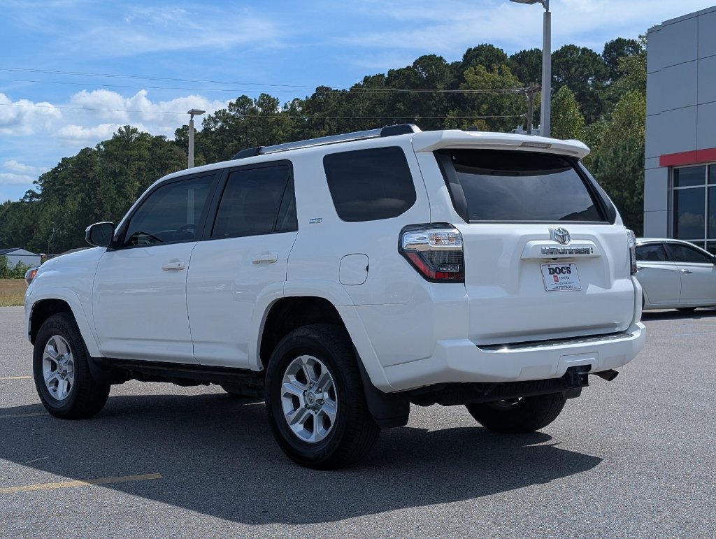 Used 2024 Toyota 4Runner SR5 AWD/4WD image 3