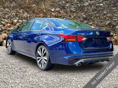 Used 2022 Nissan Altima 2.5 SR FWD image 11