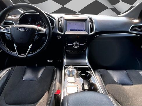 Certified 2020 Ford Edge ST w/ Cold Weather Package AWD/4WD image 15