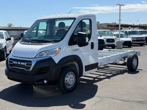 Used 2023 RAM ProMaster 3500 w/ Premium Appearance Group FWD image 1