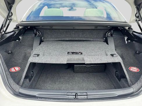 Used 2010 Volkswagen Eos Lux FWD image 8