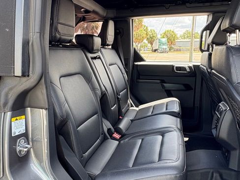Used 2025 Ford Bronco Badlands AWD/4WD image 13
