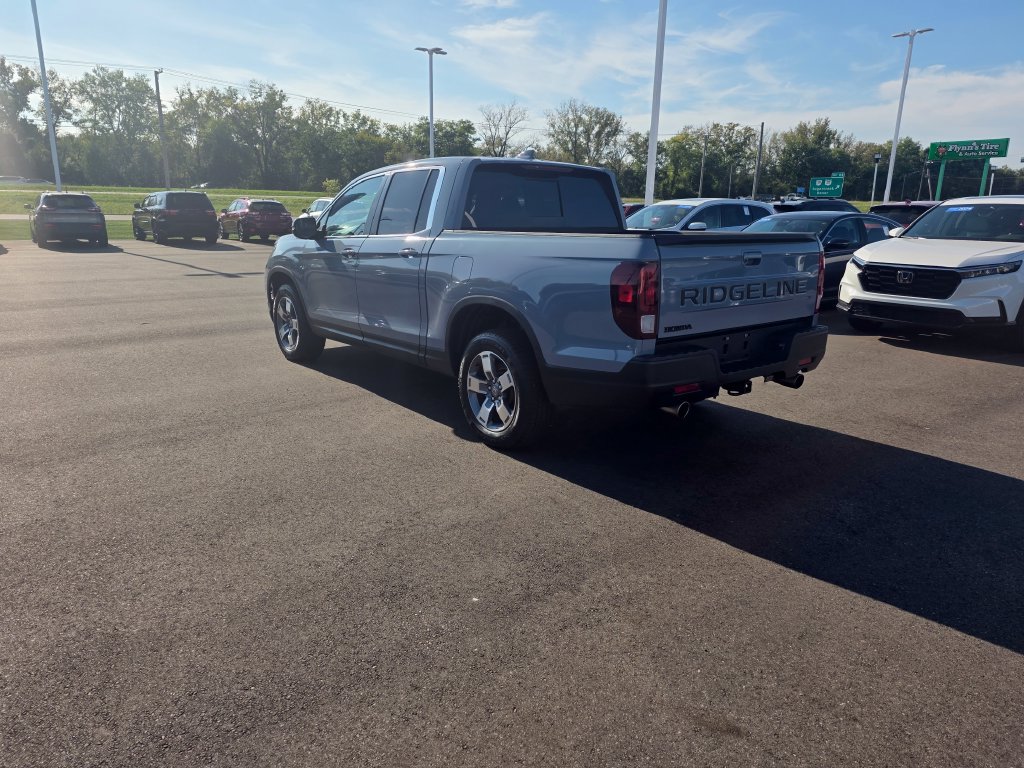 Certified 2025 Honda Ridgeline RTL image 5