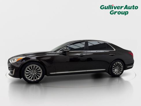 Used 2019 Genesis G90 3.3T Premium RWD image 2