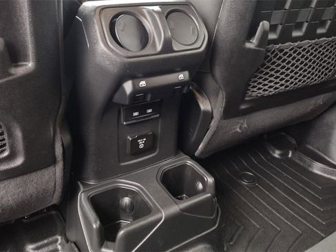 Used 2022 Jeep Wrangler Unlimited Rubicon image 23