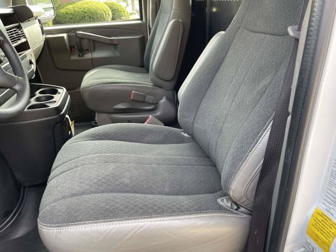 Certified 2025 GMC Savana 2500 w/ Driver Convenience Package RWD image 11