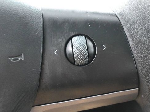 Used 2023 Tesla Model 3 Standard Range image 21