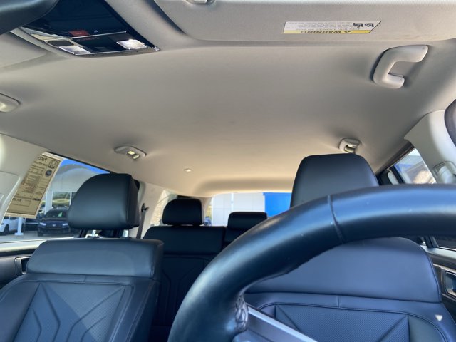 Used 2025 Hyundai Santa Fe SEL FWD image 25