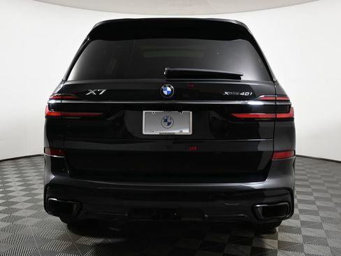Certified 2024 BMW X7 xDrive40i w/ M Sport Package image 6