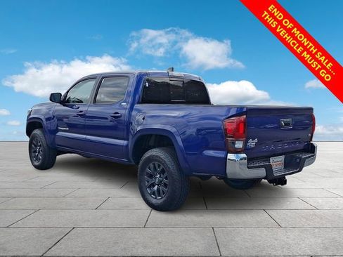 Certified 2023 Toyota Tacoma SR5 AWD/4WD image 5