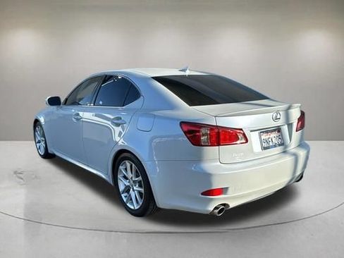 Used 2011 Lexus IS 250 w/ Premium Pkg Value Edition RWD image 4
