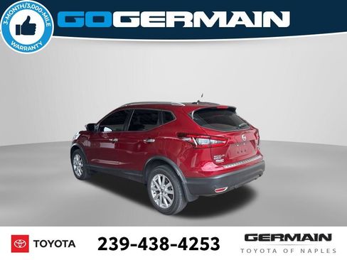 Used 2020 Nissan Rogue Sport SV w/ Technology Package FWD image 4
