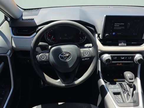 Used 2024 Toyota RAV4 XLE w/ Convenience Package FWD image 12